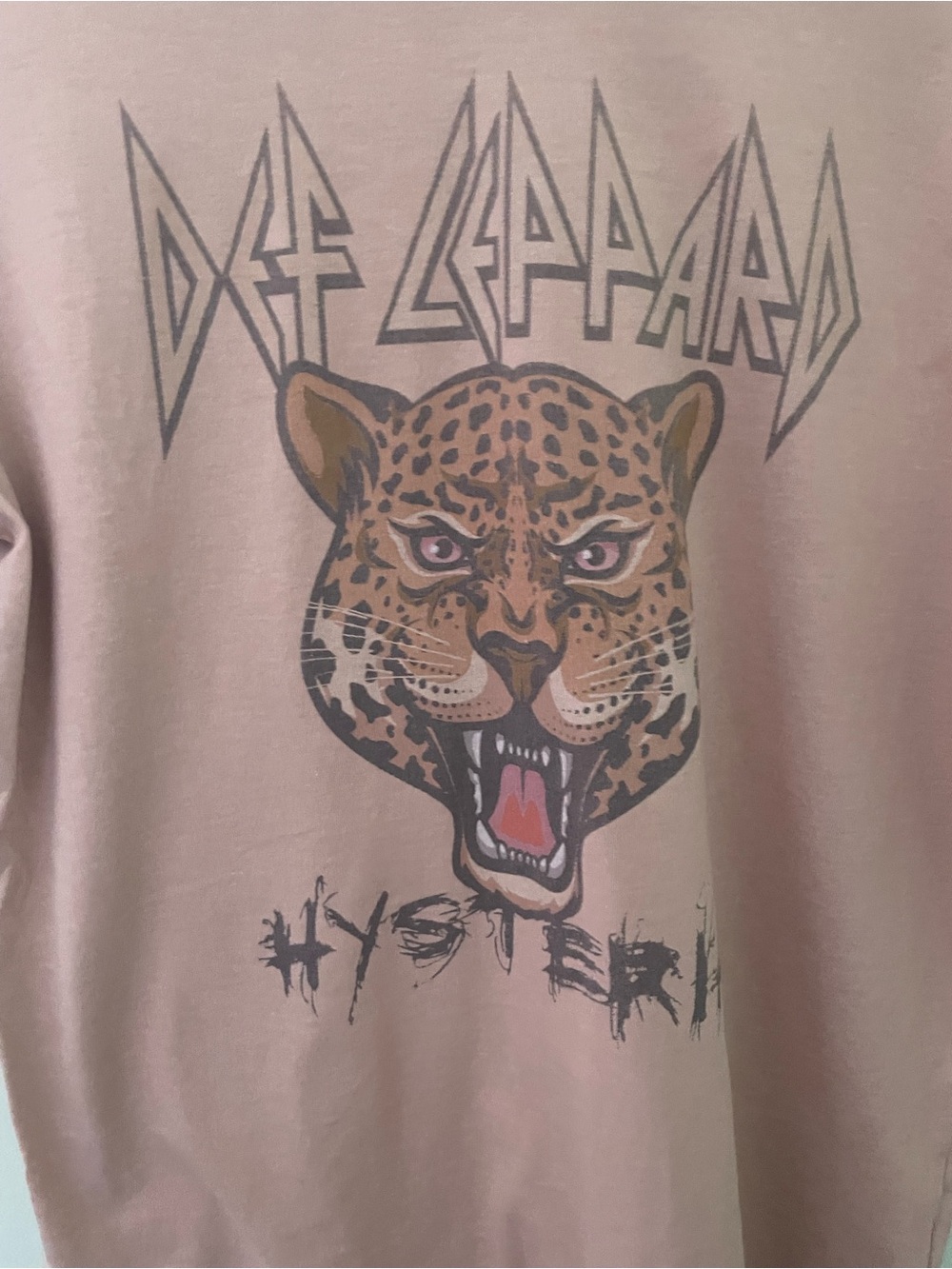 Def Leppard Leopard Graphic Tee - Size Small